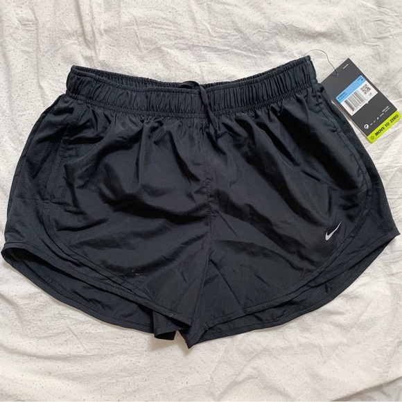 NWT Nike Women's Dri-fit Tempo Track 3.5 Short - Picture 5 of 7